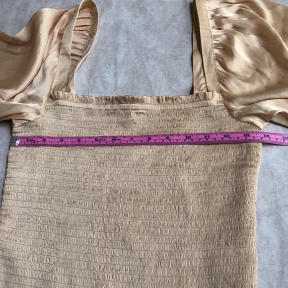 J Crew Smocked Square Neck Featherweight Satin Top Pale Soft Yellow Size S - Picture 10 of 12